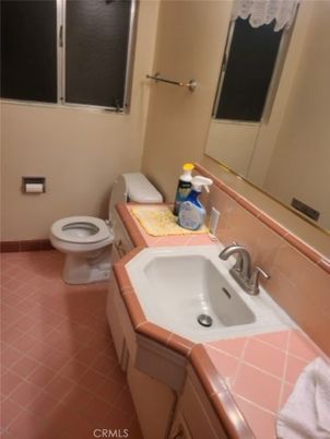 Bathroom, Interior, Tile Countertops