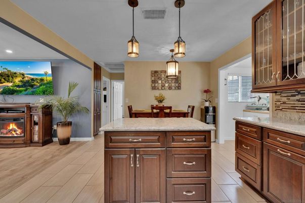 Dining room, Fireplace, Interior, Pendant Lights, Recessed Lighting, Wood Texture Flooring