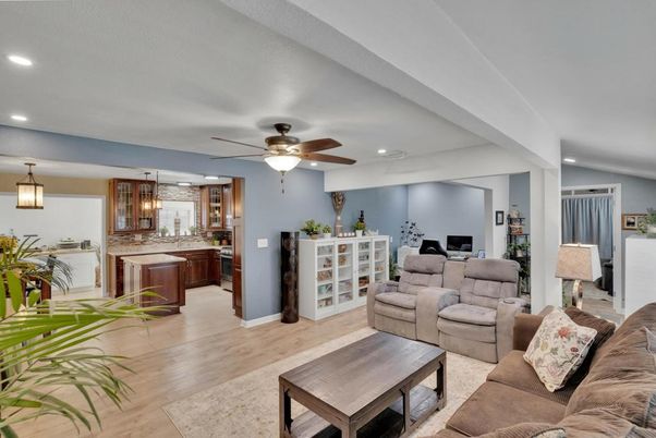 Interior, Living room, Pendant Lights, Recessed Lighting, Wood Texture Flooring
