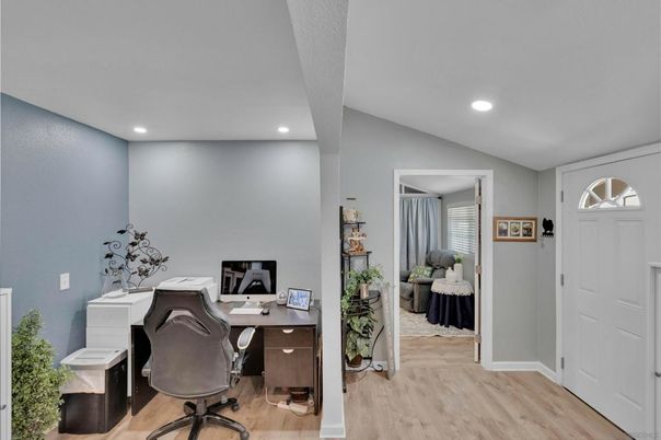 Home Office, Interior, Recessed Lighting, Wood Texture Flooring