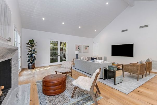 Fireplace, Interior, Living room, Recessed Lighting, Wood Texture Flooring