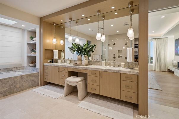 Bathroom, Dual Sink Vanities, Interior, Pendant Lights, Recessed Lighting