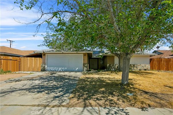 Backyard, Detached Garage, Exterior