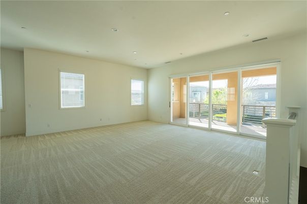 Empty room, Interior, Recessed Lighting