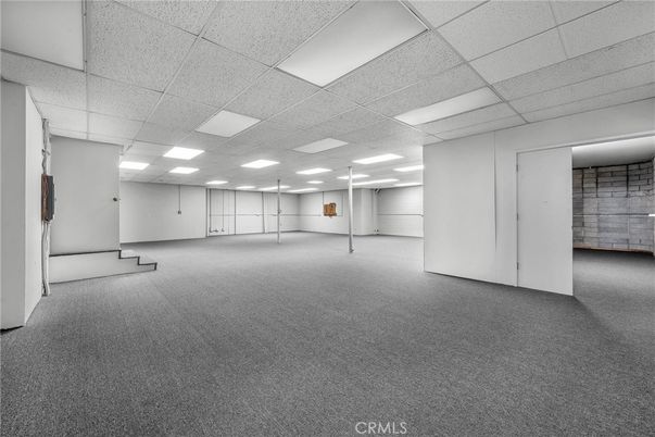 Empty room, Interior, Recessed Lighting, Stone Walls