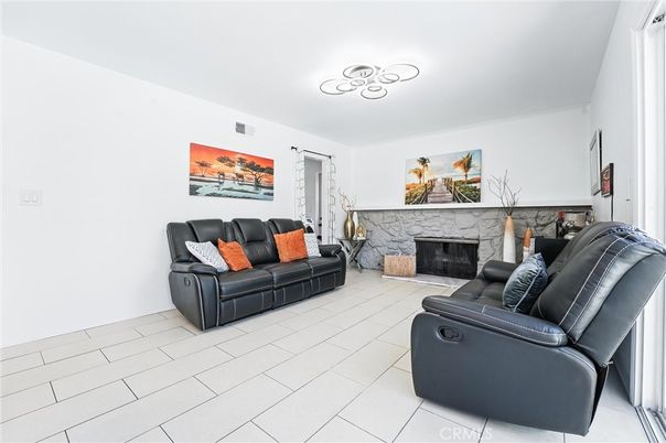 Fireplace, Interior, Living room