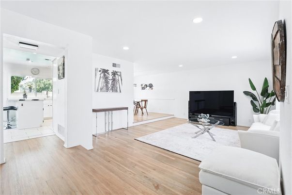 Interior, Kitchen, Living room, Recessed Lighting, Wood Texture Flooring