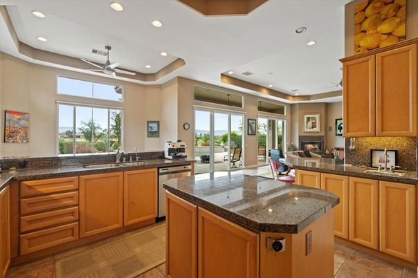 Dining room, Interior, Kitchen, Recessed Lighting