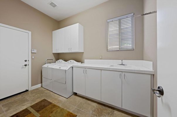 Interior, Washer
