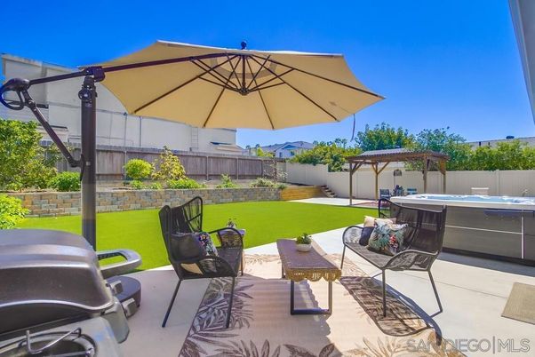 Exterior, Hot Tub