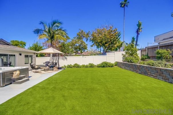 Backyard, Exterior, Hot Tub