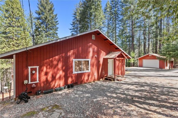 Detached Garage, Exterior