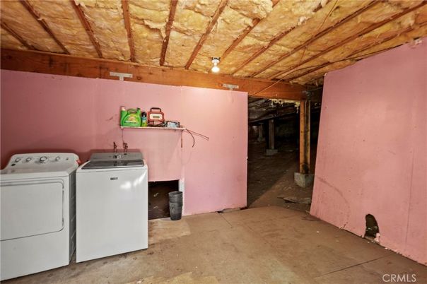 Interior, Washer, Wooden Ceilings