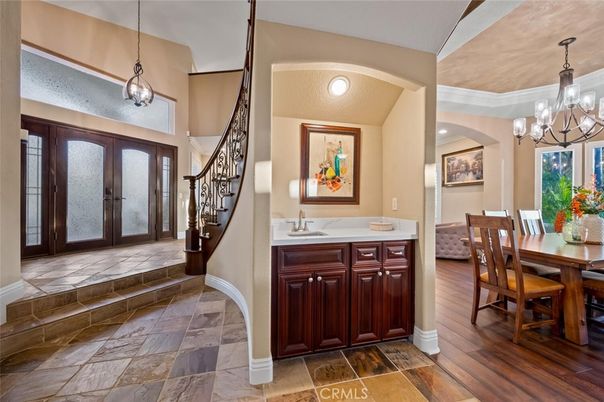 Chandelier, Dining room, Interior, Pendant Lights, Recessed Lighting