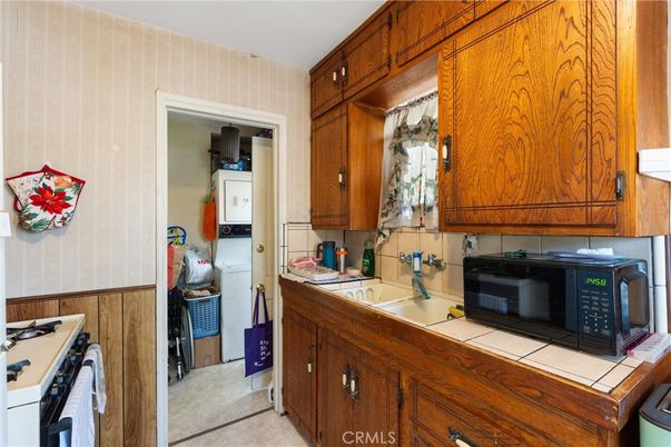 Interior, Kitchen, Tile Countertops