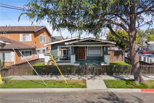 Exterior, Facade, American Craftsman