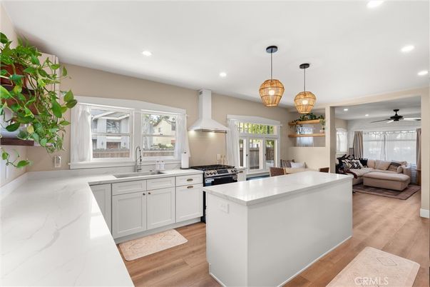 Interior, Kitchen, Living room, Pendant Lights, Recessed Lighting, Wood Texture Flooring