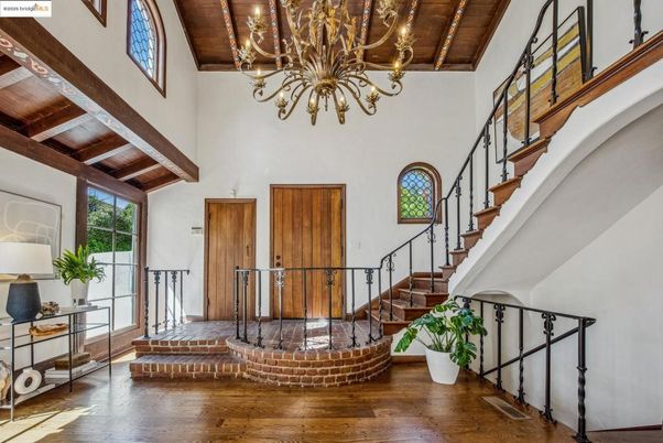 Chandelier, Interior, Wooden Beams, Wooden Ceilings, Wood Texture Flooring