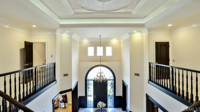 Chandelier, Interior, Recessed Lighting