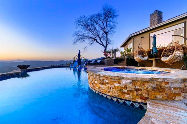 Exterior, Lake, Pool