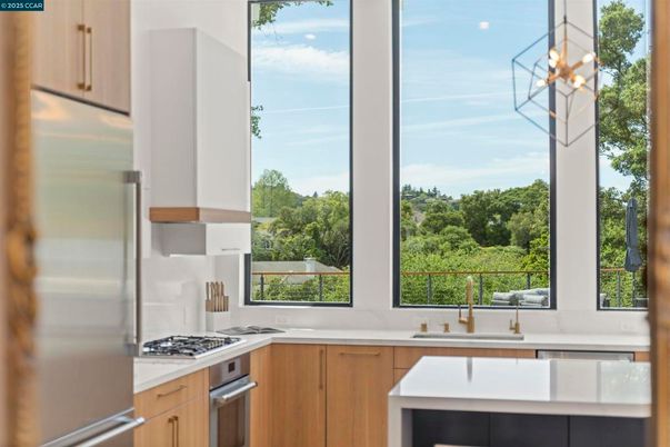 Interior, Kitchen, Pendant Lights, Stainless Steel Appliances