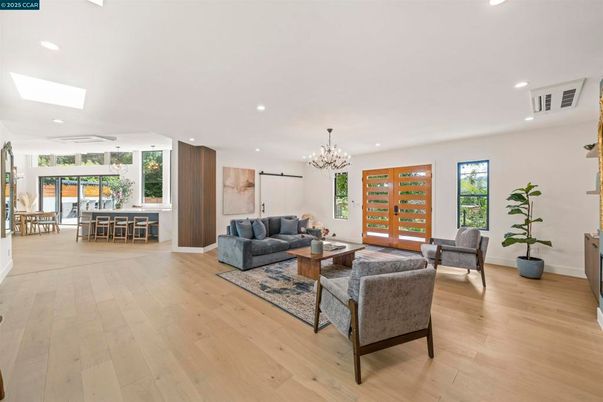 Chandelier, Dining room, Interior, Living room, Recessed Lighting, Wood Texture Flooring