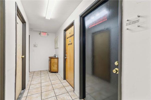 Elevator, Interior