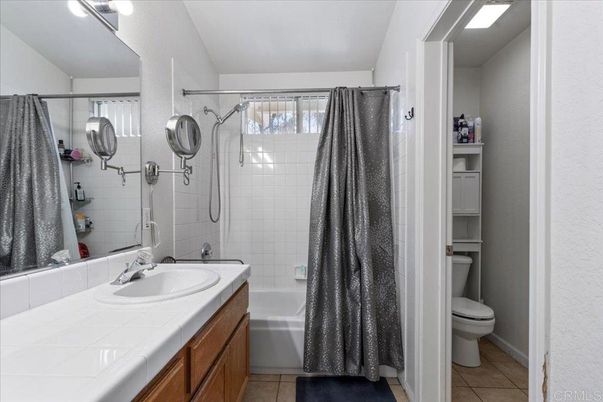 Bathroom, Interior, Tile Countertops