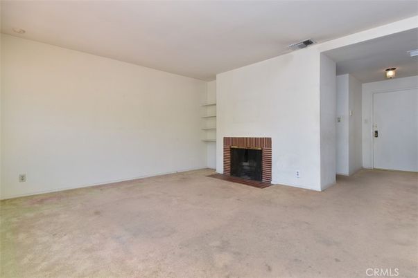Empty room, Fireplace, Interior