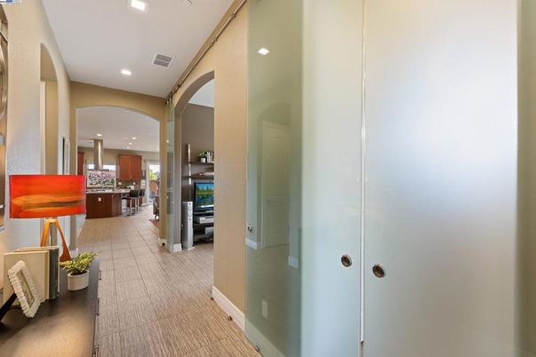 Interior, Recessed Lighting