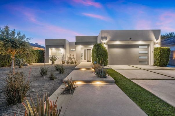 Attached, Exterior, Facade, Modern