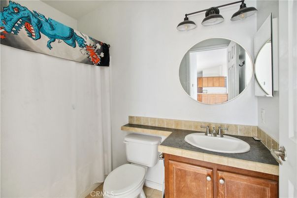 Bathroom, Interior, Tile Countertops