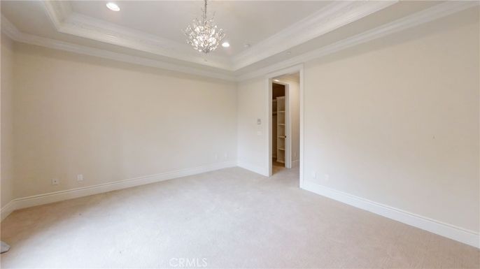 Chandelier, Empty room, Interior, Recessed Lighting