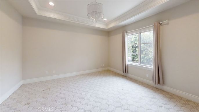 Chandelier, Empty room, Interior, Recessed Lighting