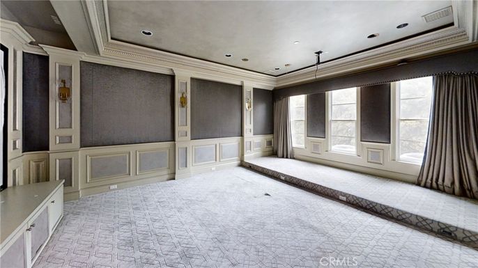 Empty room, Interior, Recessed Lighting