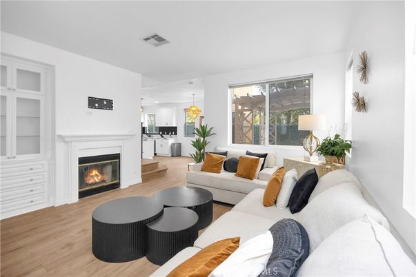 Fireplace, Interior, Living room, Pendant Lights, Recessed Lighting, Wood Texture Flooring