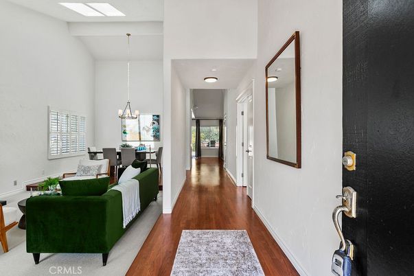 Dining room, Interior, Living room, Pendant Lights, Recessed Lighting, Wood Texture Flooring