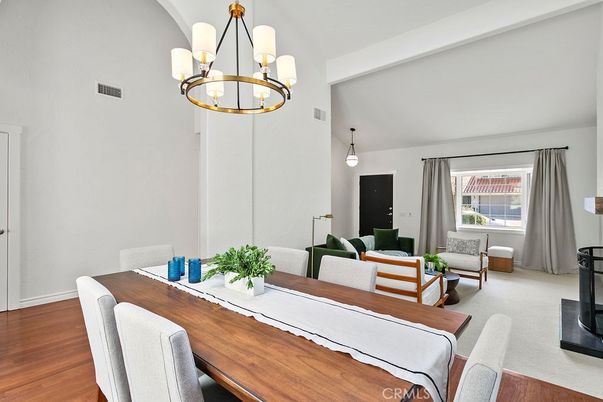 Chandelier, Dining room, Interior, Living room, Pendant Lights, Wood Texture Flooring