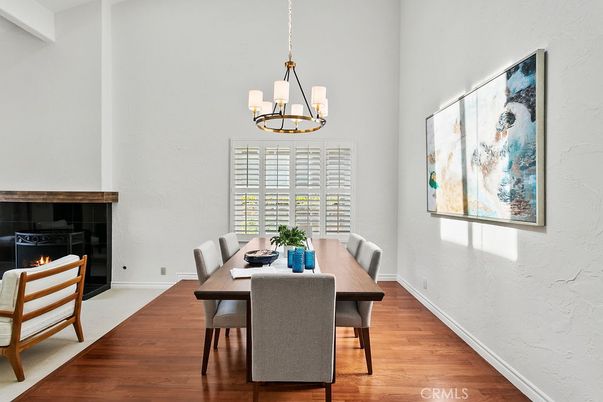 Chandelier, Dining room, Fireplace, Interior, Pendant Lights, Wood Texture Flooring