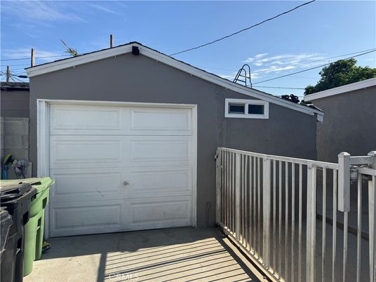 Detached Garage, Exterior