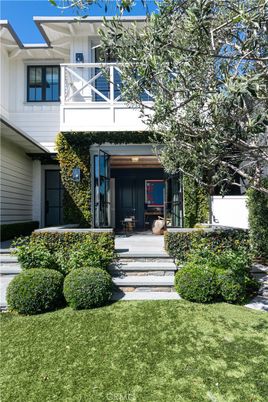 Backyard, Exterior, Facade, Modern