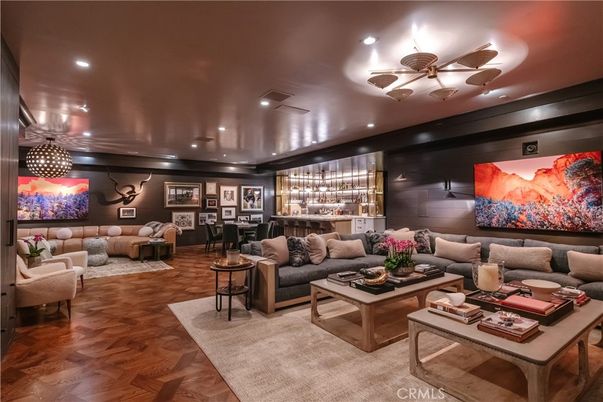 Dining room, Interior, Living room, Recessed Lighting, Wood Texture Flooring
