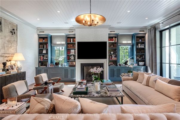 Fireplace, Interior, Living room, Pendant Lights, Recessed Lighting