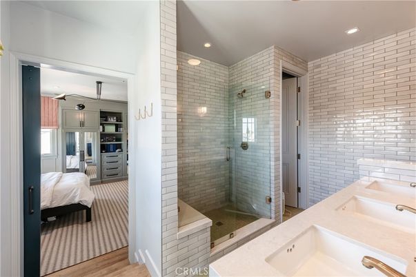Bathroom, Bedroom, Glass Shower, Interior, Recessed Lighting