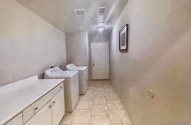 Interior, Washer