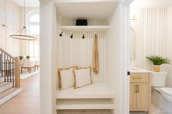 Bathroom, Interior, Pendant Lights