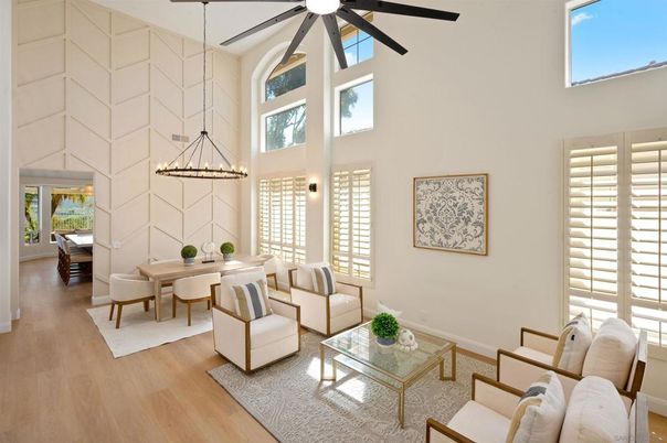 Chandelier, Dining room, Interior, Living room, Pendant Lights, Wood Texture Flooring