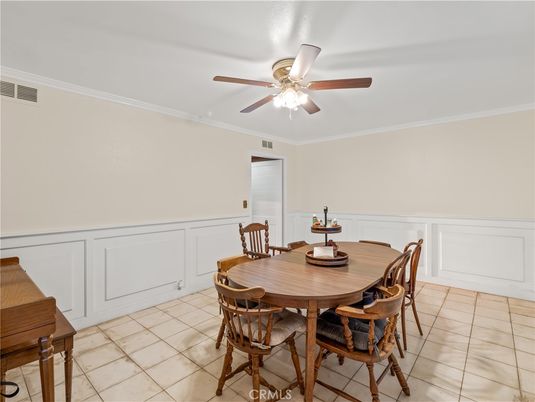 Dining room, Interior