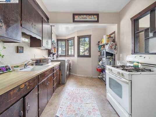 Interior, Kitchen, Washer