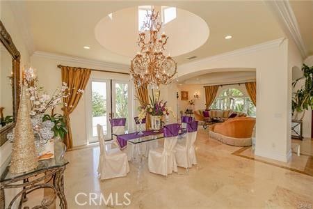 Chandelier, Dining room, Interior, Living room, Recessed Lighting